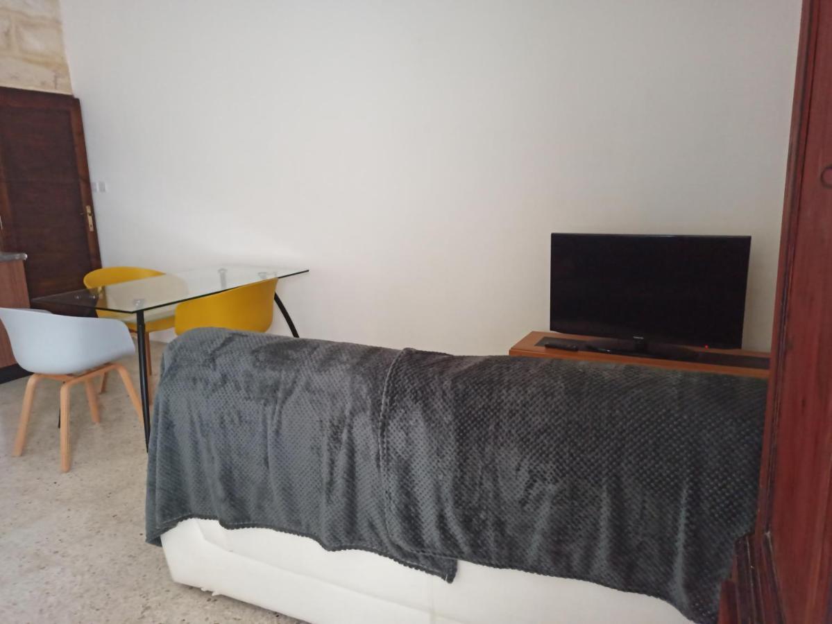 Beautiful Studio Apartment In Qormi Malta Εξωτερικό φωτογραφία